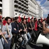Người biểu tình tập trung tại trung tâm Athens để phản đối chính sách khắc khổ hôm 20/2. (Nguồn: THX/TTXVN)