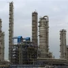 Các nhà máy hóa dầu Nouri tại Assalouyeh, phía nam Tehran. (Nguồn: Reuters)