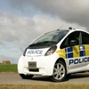 Cảnh sát Anh dùng xe điện để bảo vệ môi trường