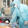 Điều trị cho bệnh nhân mắc cúm A/H1N1 ở Bệnh viện Đa khoa tỉnh Bắc Ninh. (Ảnh: Hữu Oai/TTXVN) 