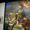 Bức tranh vẽ Michael Jackson ngồi trên lưng ngựa. (Ảnh: AFP)