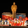 Hoạt động chào mừng 80 năm ngày thành lập Đảng ở Nghệ An. (Ảnh: Lan Xuân/TTXVN)