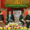 Tổng Bí thư, Chủ tịch Quốc hội Nguyễn Phú Trọng tiếp Bà Men Xom On. (Ảnh: Trí Dũng/TTXVN)