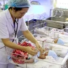 Chăm sóc trẻ sơ sinh tại Bệnh viện Phụ sản Từ Dũ. (Ảnh: Dương Ngọc/TTXVN)