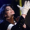 Đấu giá găng tay biểu diễn của Michael Jackson