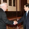 Chủ tịch nước Nguyễn Minh Triết tiếp ông Peter N.Stearns. (Ảnh: Nguyễn Khang/TTXVN) 