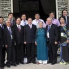 Chủ tịch nước Nguyễn Minh Triết với đại biểu Hội hữu nghị Campuchia. (Ảnh: Hoàng Hải/TTXVN)