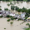 Lũ nhấn chìm nhà cửa tại Slovakia. (Nguồn: AP)