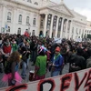 Tổng đình công phản đối chính sách "thắt lưng buộc bụng" của chính phủ Bồ Đào Nha. (Nguồn: AFP/TTXVN)