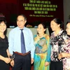 Phó Thủ tướng Nguyễn Thiện Nhân với các đại biểu dự hội nghị. (Ảnh: Duy Khương/TTXVN)