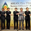 Các đại biểu tại cuộc họp các quan chức cấp cao ASEAN + 3 (Nhật Bản, Hàn Quốc, Trung Quốc). (Nguồn: AFP/Vietnam+)