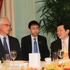 Chủ tịch nước Trương Tấn Sang tiếp Ngài Goh Chok Tong, Bộ trưởng Cao cấp danh dự, Cựu Thủ tướng Singapore. (Ảnh: Nguyễn Khang/TTXVN)