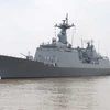 Tàu Gang Gam Chan của Hải quân Hàn Quốc trên sông Sài Gòn. (Ảnh: Thanh Vũ/TTXVN))