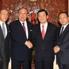 Chủ tịch nước Trương Tấn Sang tiếp Đoàn Liên minh hữu nghị Nhật-Việt do ông Takebe, Chủ tịch liên minh hữu nghị dẫn đầu. (Ảnh: Nguyễn Khang/TTXVN)