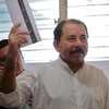 Ông Daniel Ortega bỏ phiếu tại điểm bầu cử ở Managua ngày 6/11. (Nguồn: AFP/TTXVN)