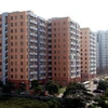 Nhiều tòa nhà cao tầng tại khu chung cư Trung Hòa - Nhân Chính vừa mới hoàn thành đang được đưa dần vào sử dụng. (Ảnh: Tuấn Anh/TTXVN)