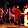 Hát Xoan, nghệ thuật hát - múa trình diễn thờ Thần trước nhang án, ca ngợi cách làm nông nghiệp, cầu mưa thuận gió hòa, an bình, giao duyên... (Nguồn: TTXVN)