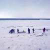 Đội giải cứu tới đảo Sakhalin của Nga. (Nguồn: worldnews.msnbc.msn.com)