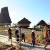 Quang cảnh một góc khu làng của người dân tộc Tây Nguyên tại Làng văn hóa, du lịch các dân tộc Việt Nam. (Ảnh Thanh Hà/TTXVN)