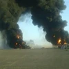 Khói bốc lên trong một vụ nổ đường ống dẫn khí tại Shabwa vào tháng 11/2010. (Nguồn: Reuters)
