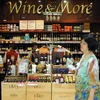 Một cửa hàng bán rượu nhập khẩu tại thủ đô Seoul, Hàn Quốc. (Nguồn: AFP/TTXVN)