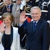 Tân Thủ tướng của nước Pháp, ông Jean-Marc Ayrault và vợ. (Nguồn: Getty Images)