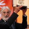 Đạo diễn Michael Haneke nâng cao giải thưởng tại Liên hoan phim Cannes lần thứ 65. (Nguồn: Getty Images)
