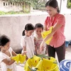 Hướng dẫn các cháu cách rửa tay ở Trường mầm non Nghi Trung, Nghi Lộc. (Nguồn: vinhcity.gov.vn)