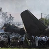 Chiếc máy bay Fokker F-27 bị rơi tại Jakarta ngày 21/6. (Nguồn: AP)