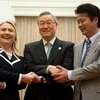 Ngoại trưởng Mỹ Hillary Clinton, Ngoại trưởng Hàn Quốc Kim Sung-hwan và Ngoại trưởng Nhật Bản Koichiro Gemba tại cuộc gặp. (Nguồn: AFP/TTXVN)