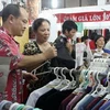 Hội chợ hàng khuyến mại 2012 tại Hà Nội. (Ảnh: Trần Việt/TTXVN)