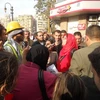 Một nhà hoạt động xã hội nữ tố cáo các hành vi quấy rối tình dục tại Quảng trường Tahrir. (Ảnh: Hoàng Chiến/Vietnam+)