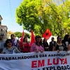 Người dân Bồ Đào Nha biểu tình phản đối biện pháp kinh tế khắc khổ. (Ảnh: THX/TTXVN)