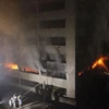 Hiện trường vụ hỏa hoạn tại nhà máy dệt ở Bangladesh. (Nguồn: AFP/TTXVN)