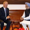 Thủ tướng Ấn Độ Manmohan Singh (phải) có cuộc gặp với Phó Tổng thống Mỹ Joe Biden (trái). (Nguồn: AFP/TTXVN)