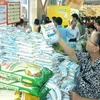 Đường tinh luyện bán giá ổn định tại hệ thống siêu thị Co.op Mart Nguyễn Đình Chiểu. (Ảnh: Kim Phương/TTXVN)