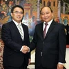 Phó Thủ tướng Nguyễn Xuân Phúc tiếp ông Hideaki Omura, Tỉnh trưởng tỉnh Aichi (Nhật Bản). (Ảnh: Doãn Tấn/TTXVN)