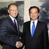 Thủ tướng Nguyễn Tấn Dũng gặp Chủ tịch WB Jim Yong Kim. (Ảnh: Đức Tám/TTXVN)