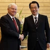 Bộ trưởng Quốc phòng Robert Gates (trái) và Thủ tướng Nhật Bản Naoto Kan. (Nguồn: AFP/TTXVN)