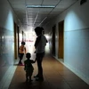 Rất nhiều trẻ em ở tỉnh An Huy đã phải nhập viện do nghi bị ngộ độc chì từ các nhà máy sản xuất pin gần đó. (Nguồn: AFP)