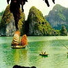 Vịnh Hạ Long - thắng cảnh nổi tiếng của Việt Nam. (Nguồn: Internet)
