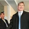Đương kim Thủ tướng Kyrgyzstan, Almazbek Atambayev (phải). (Nguồn: Reuters)