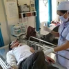 Các nạn nhân được cấp cứu tại Bệnh viện đa khoa khu vực Cam Ranh.(Nguồn: thanhnien.com.vn) 