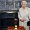 Nữ hoàng Anh nhận giải thưởng BAFTA danh dự. (Ảnh: Reuters)