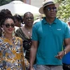 Cặp đôi Beyonce và Jay-Z trên đường phố Cuba. (Nguồn: AP)