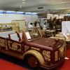 Ôtô Achilles 2012 được làm bằng gỗ. (Ảnh: Thanh Vũ/Vietnam+)