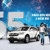 Khách hàng mua CR-V sẽ được tặng sổ tiết kiệm trị giá 65 triệu đồng. (Ảnh: Văn Xuyên/Vietnam+)
