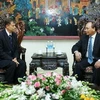 Phó Thủ tướng Nguyễn Xuân Phúc tiếp ông Andrew Leu, Chủ tịch Liên đoàn Nông nghiệp hữu cơ quốc tế. (Ảnh: Lâm Khánh/TTXVN)