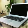 Giá khởi điểm của chiếc Macbook Air 2011 là 100.000 đồng. (Nguồn: Internet)