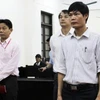 Nguyên đơn và bị đơn trước tòa. (Nguồn: dantri.com.vn)